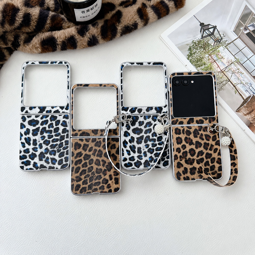 Men Accessories Style - Leopard Print Folding Flip Phone Case